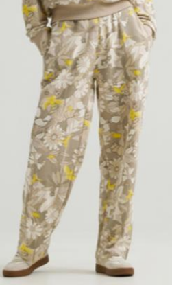 Lainey Wilson x Wrangler Floral Camo Sweatpants