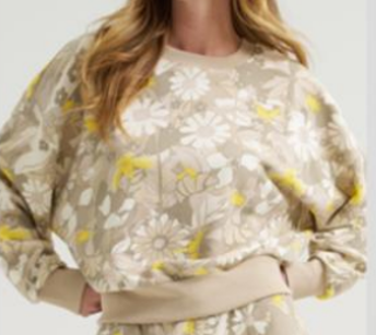 Lainey Wilson x Wrangler Foral Camo Sweatshirt