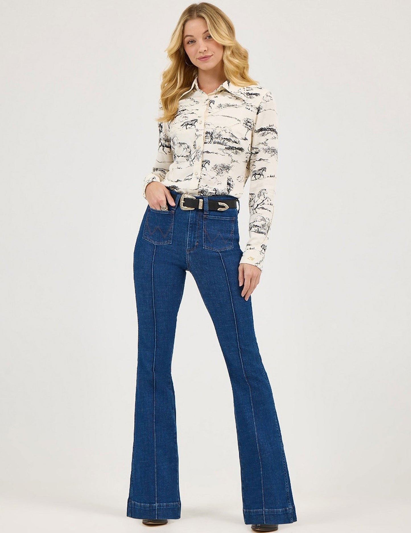 Wrangler® X Lainey Wilson Pin Tintuck Flare Jean